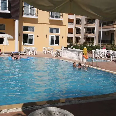 Sevkibey فندق ألانيا